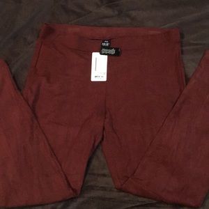 Hue suede leggings NWT